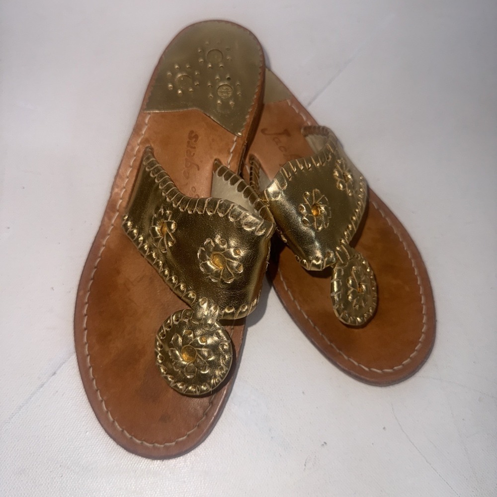 Jack Rogers Gold Leather Preppy Medallion Old Money Sandals USA Women's Size 4